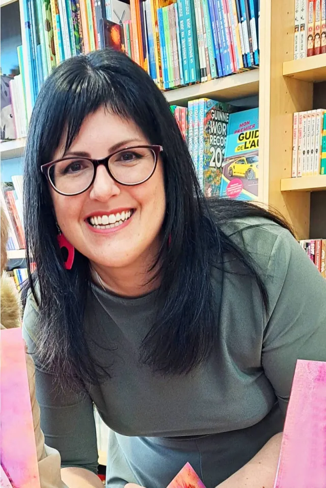 Atelier-conférence auteure Mélanie Minier Melanie Minier Photo Auteure Couleurs 2024